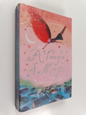 Valija Zinck : A tangle of magic