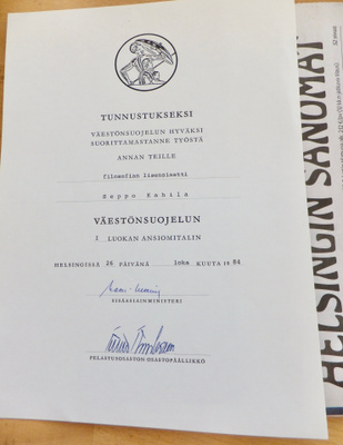 VANHA Luovari Väestönsuojelun Ansiomitali 1 lk