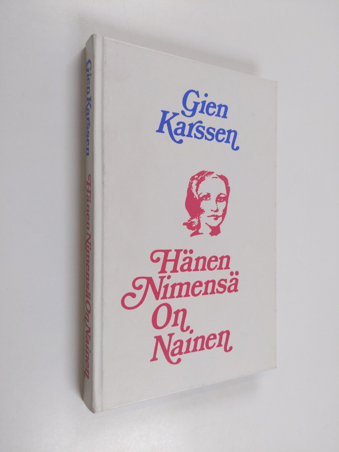 Gien Karssen : Hänen nimensä on nainen