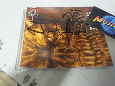 LORDI - BITE IT LIKE BULLDOG CDS KOKO BÄNDIN NIMMAREILLA