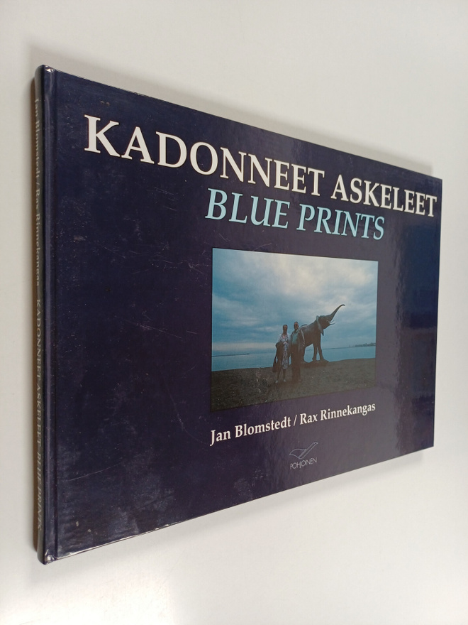 Jan Blomstedt : Kadonneet askeleet = Blue prints