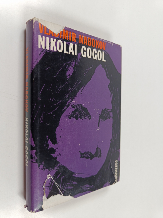 Vladimir Nabokov : Nikolai Gogol