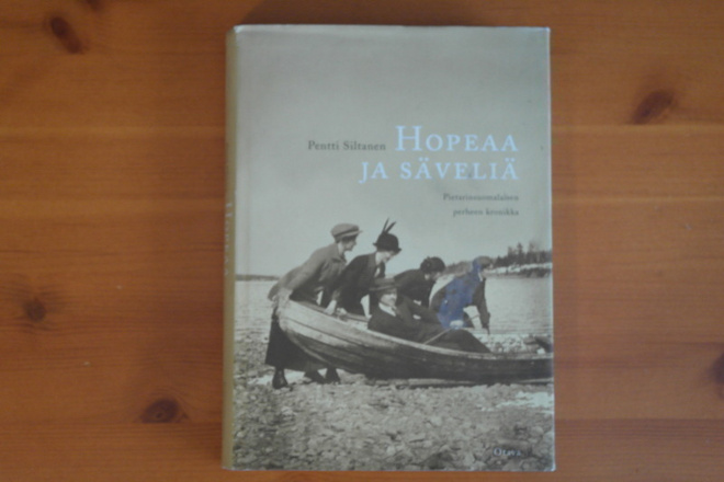 Pentti Siltanen:Hopeaa ja säveliä.1.P.1993.Sid.Kp.Hyvä!