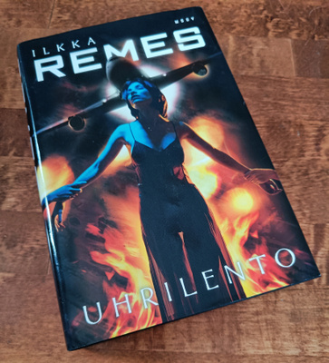 Ilkka Remes: Uhrilento