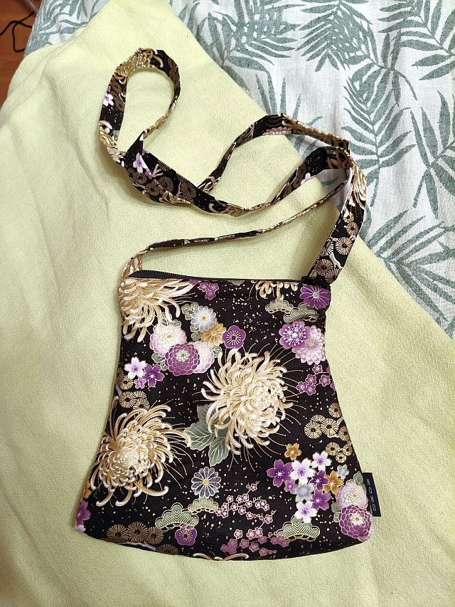 Nonon upea japanilaistyylinen laukku