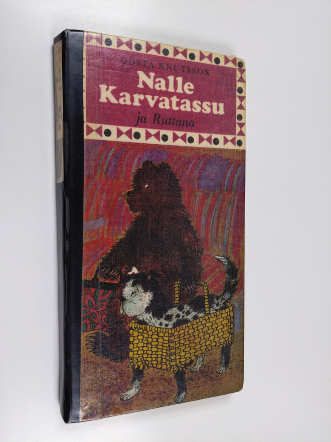 Gösta Knutsson : Nalle Karvatassu ja Ruttana