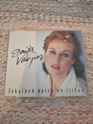 Saija Varjus-Jokainen Päivä On Liikaa CDS