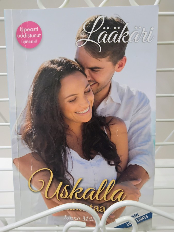 Uskalla rakastaa - Jonna Mäkelä - Lääkäri