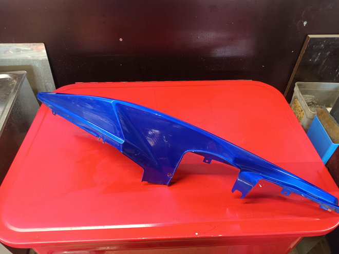 Yamaha YZF R125 2008 - 2013 vasen takakate 5D7-F1731