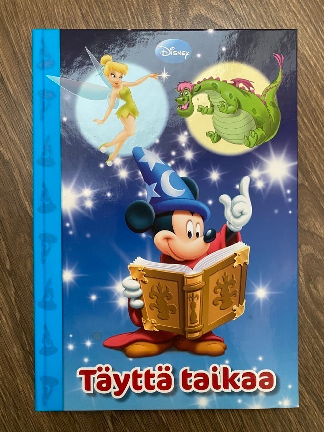 Disney: Täyttä taikaa (sis. kolme tarinaa) uudenver.