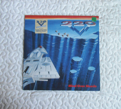 220 Volt - Mind Over Muscle - LP