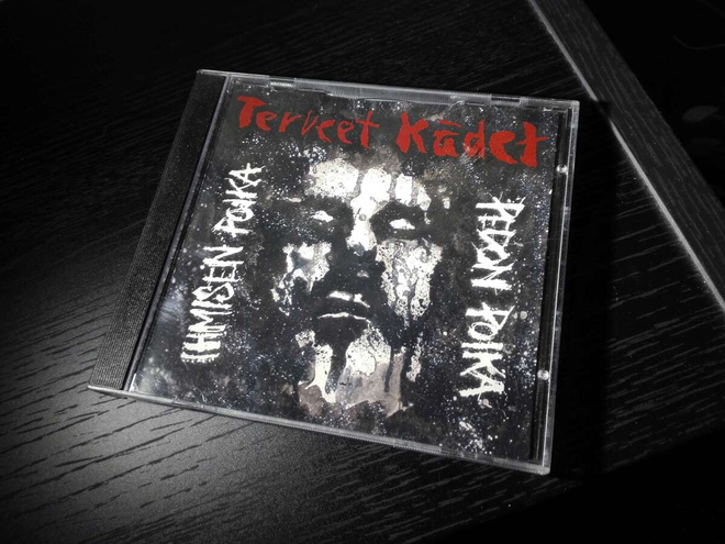 Terveet Kädet - Ihmisen poika, pedon poika