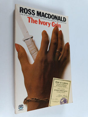 Ross Macdonald : The ivory grin