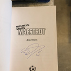 Atik Ismail: Mestaruussarjan Maestrot. Nimikirjoitus. - pikkukuva 3