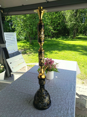 Messinki runkoinen vesipiippu