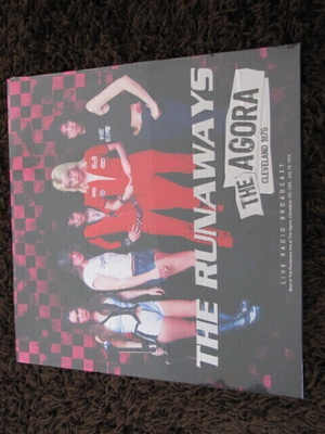 The Runaways The Agora Cleveland 1976 lp muoveissa joan jett