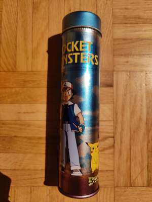 Pokemon kynäpurkki