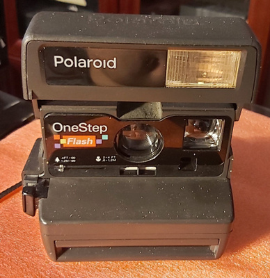 POLAROID OneStep Pikakamera.