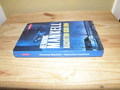 Henning Mankell Kasvoton kuolema (nidottu)