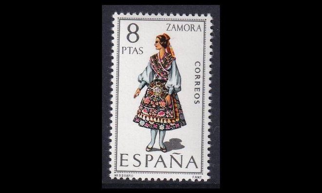 Espanja 1920 ** Kansanpukuja Zamora (1971)