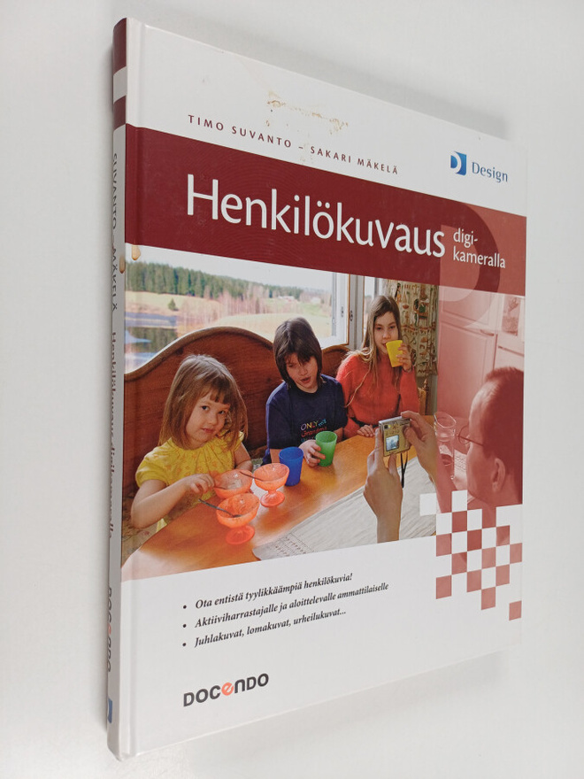 Sakari Mäkelä ym. : Henkilökuvaus digikameralla