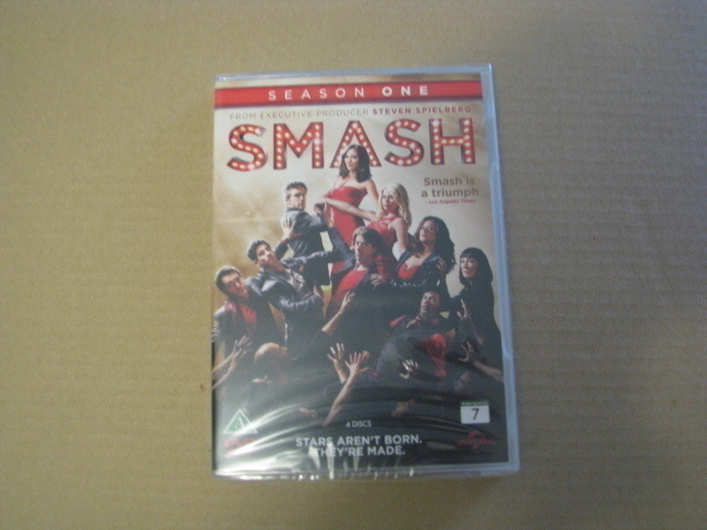SMASH 1. tuotantokausi ( muoveissa )