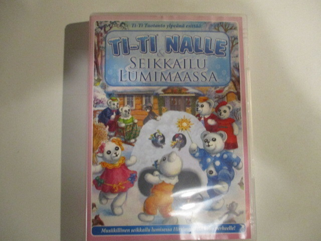 DVD TI-TI NALLE & SEIKKAILU LUMIMAASSA