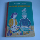 Martta Laine: LUOVAA ASKARTELUA - pikkukuva 1
