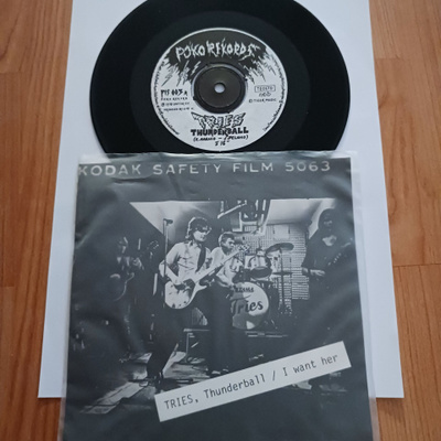 Tries – Thunderball / I Want Her 7" ps orig 1978 uusi mint