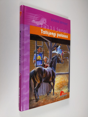 Bonnie Bryant : Tallijengi pulassa