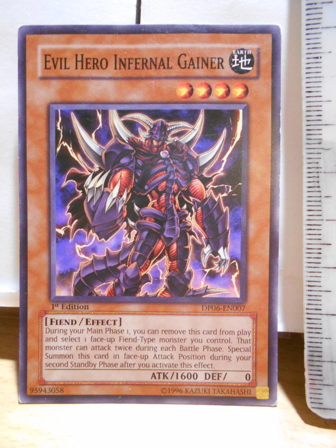 Yu-Gi-Oh hirviö Evil Hero Infernal Gainer 1st edition