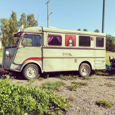 Historiallinen Citroën matkailuauto