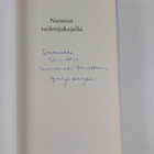 Pirjo Alajoki : Naiseus vedenjakajalla : kristillinen näk... - pikkukuva 3
