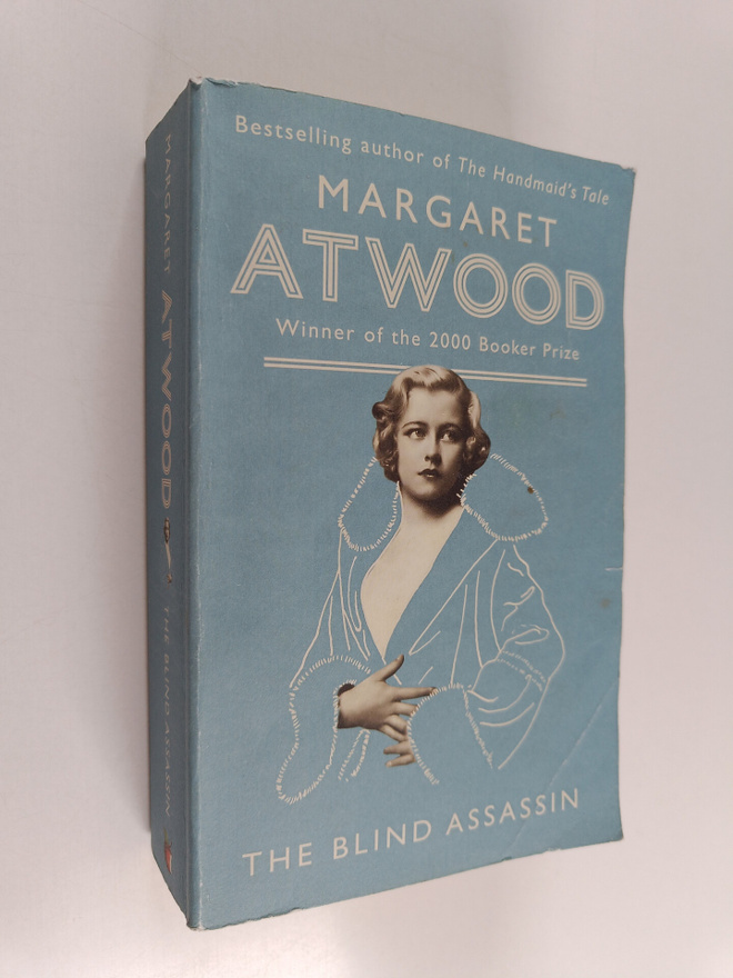 Margaret Atwood : The blind assassin