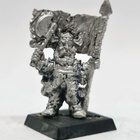 WHFB - Ironclaw Dwarf Standard Bearer [G87] - pikkukuva 2