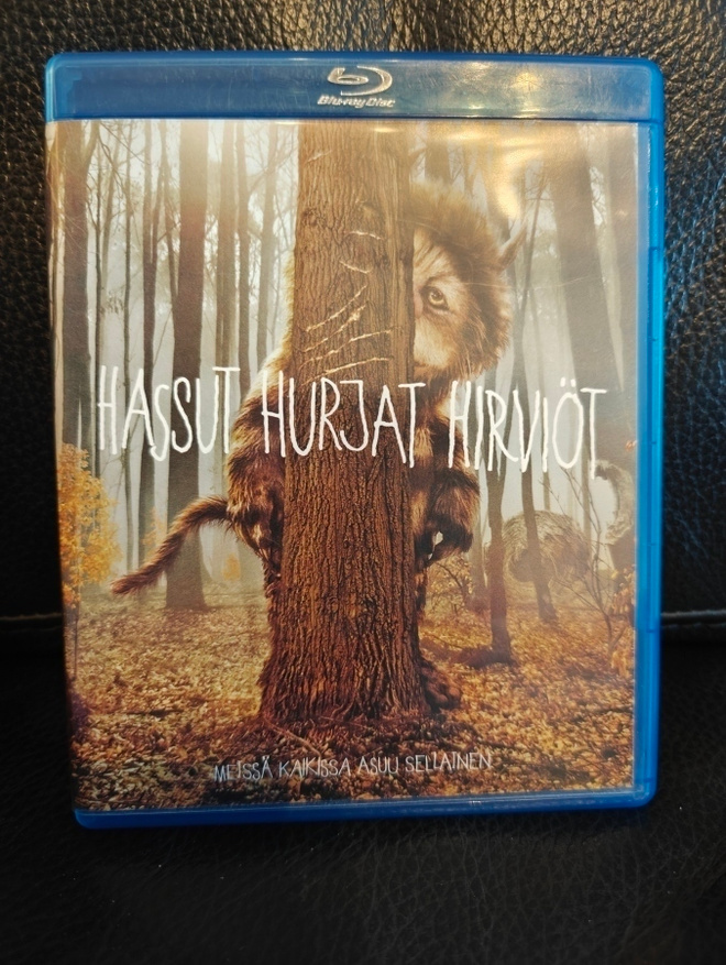 Hassut hurjat hirviöt (2009) Blu-ray Suomijulkaisu