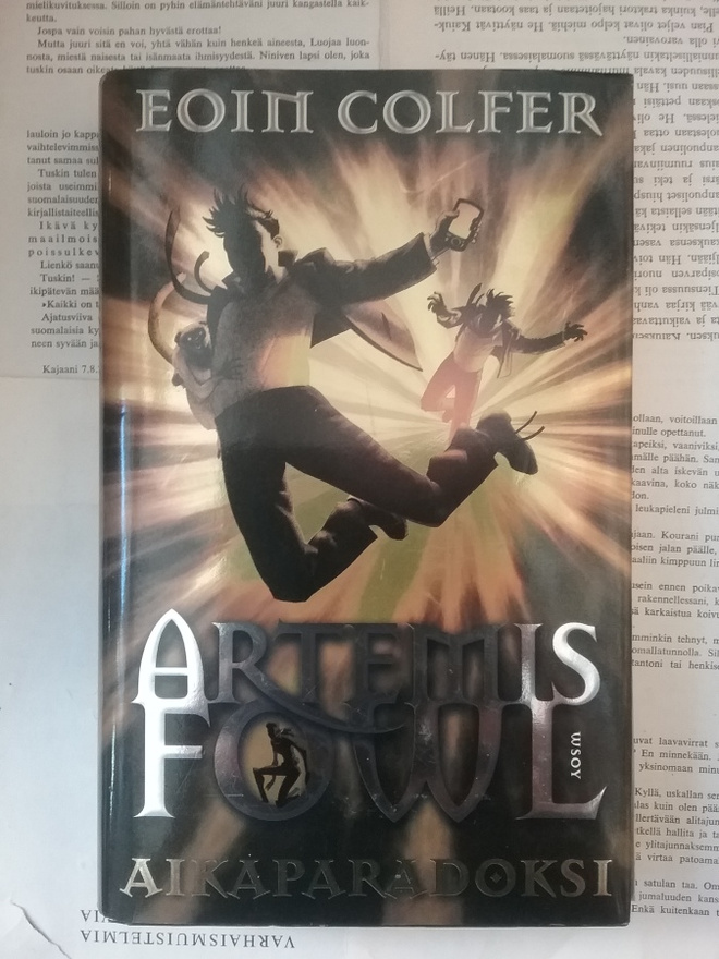 Eoin Colfer - Artemis Fowl : Aikaparadoksi (sid.)