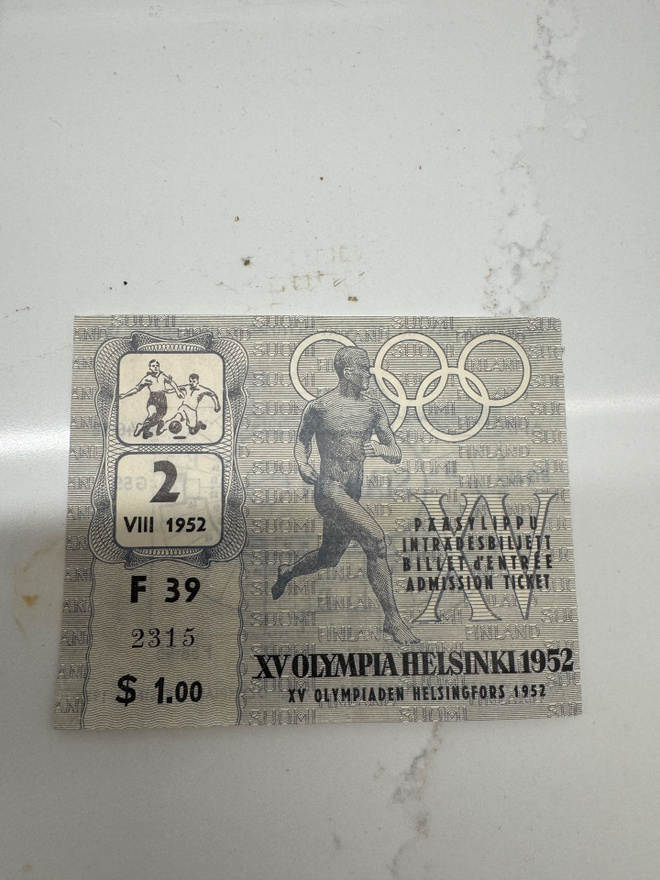 5kpl Helsingin olympiakisojen 1952 pääsylippua