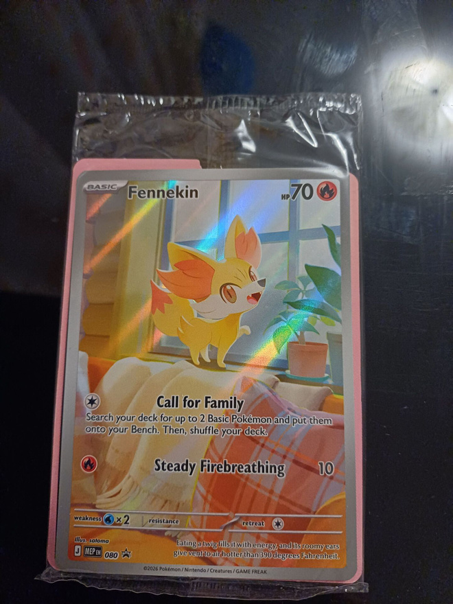 Pokemon Fennekin  hp 70