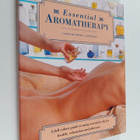 Carole McGilvery ym. : Essential Aromatherapy - pikkukuva 1