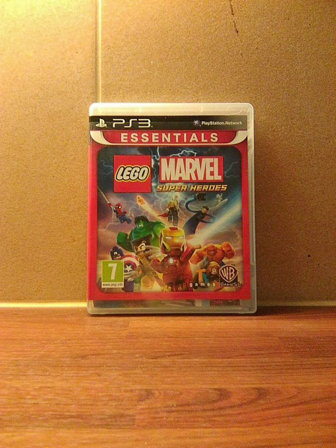 PS 3: LEGO MARVEL SUPER HEROES (CIB)