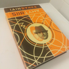 Iain Banks: Siirtymä - pikkukuva 1