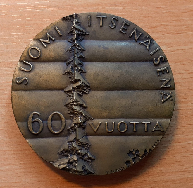 Terho Sakki "Suomi itsenäisenä 60v 1977  mitali"