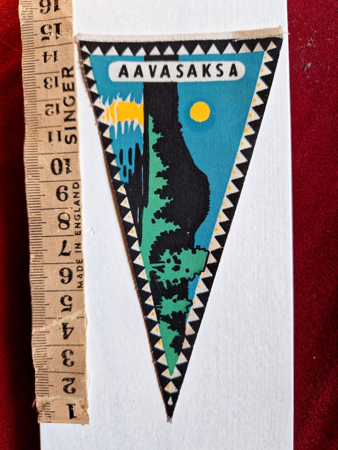 Aavasaksa pieni matkamuisto viiri