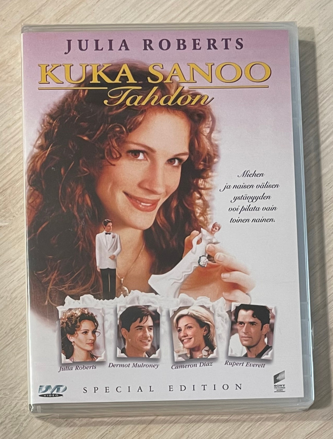 Kuka sanoo tahdon (1997) Julia Roberts (UUSI)