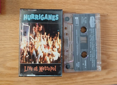 Hurriganes – Live At Metropol KASETTI