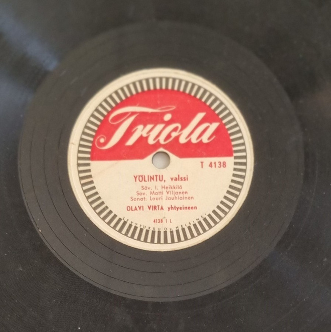 Savikiekko 1954 - Olavi Virta - Triola T 4138