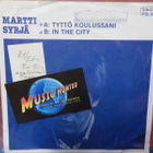MARTTI SYRJÄ - TYTTÖ KOULUSSANI FIN-80 EX/EX- 7" SINGLE - pikkukuva 1