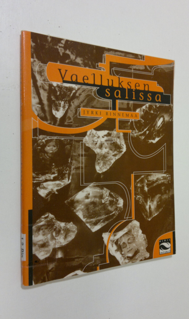 Jyrki Rinnemaa : Vaelluksen salissa