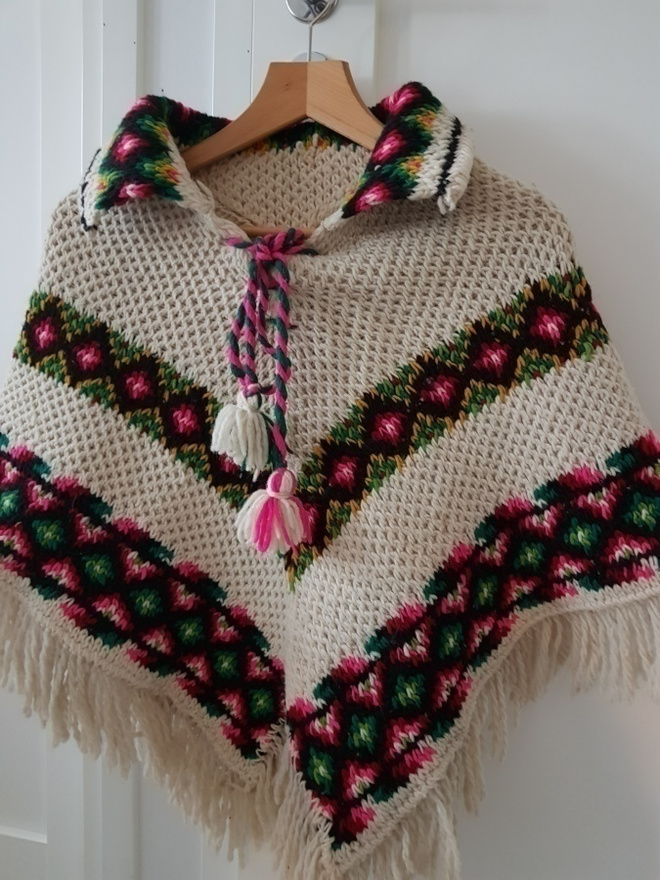 Retro / Vintage neulottu villa Poncho - koko S
